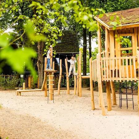 Bos Villa Met Hottub & Sauna | 8 Personen Wekerom Exterior photo